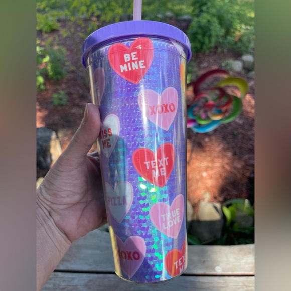 Sparkly Sequined Valentines Cold Cup With Candy Hearts - Picture 3 of 6